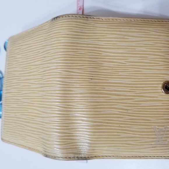 Louis Vuitton yellow card holder wallet - Picture 7 of 8